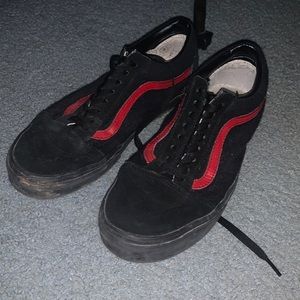 Men’s Mickey Mouse 90th Anniversary Vans Size 10